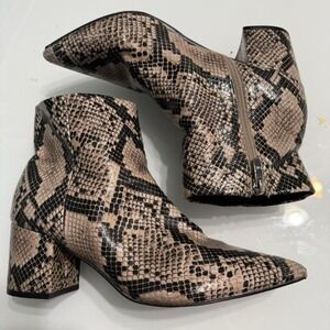 🐍 Marc Fisher Snake Print Ankle Boots –‎ Size 9.5M